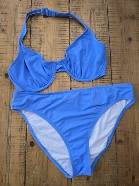 Women's Bright Blue Underwire Bikini Set